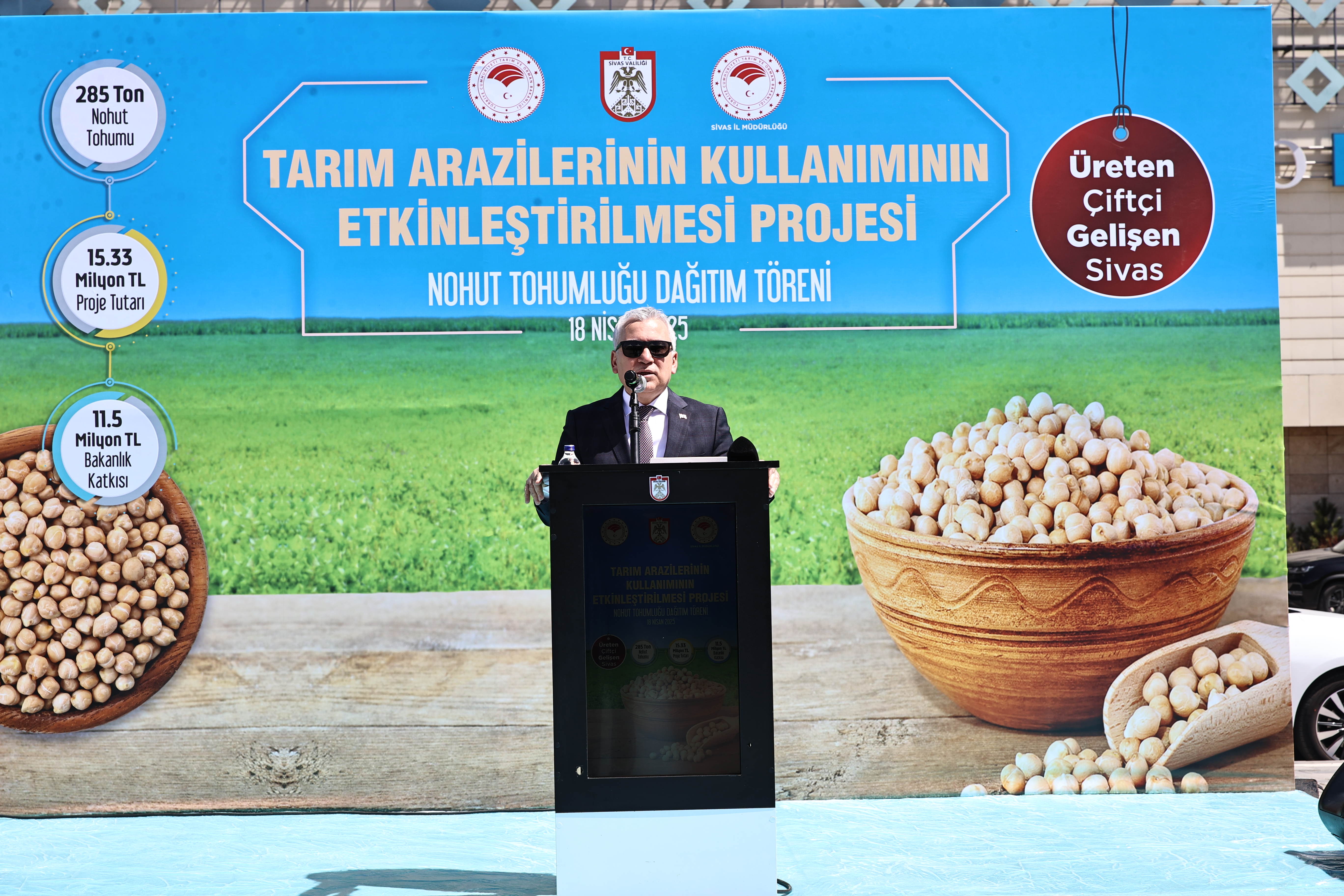 285 Ton Nohut Tohumu Dağıtımı Yapıldı