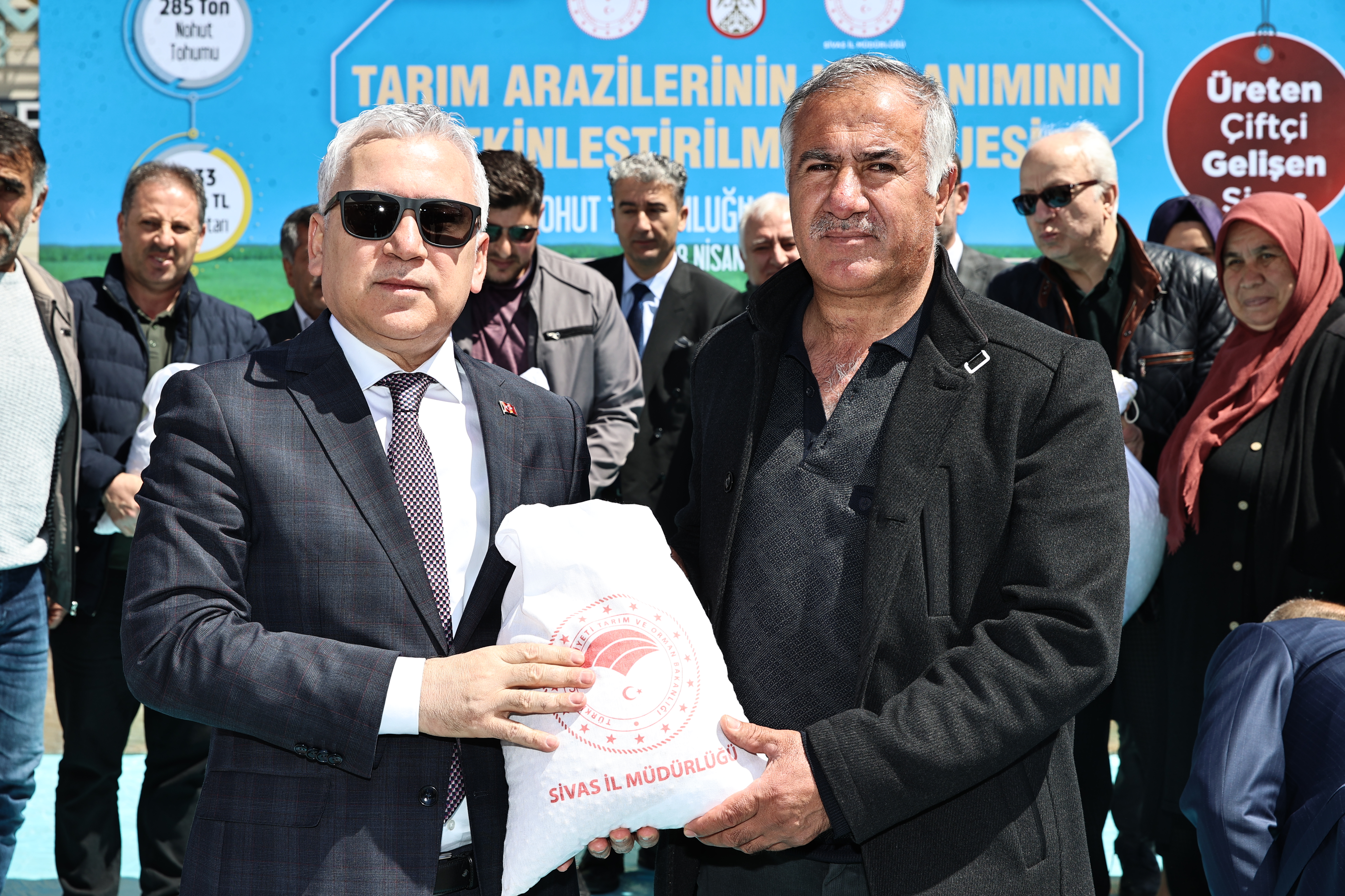 285 Ton Nohut Tohumu Dağıtımı Yapıldı