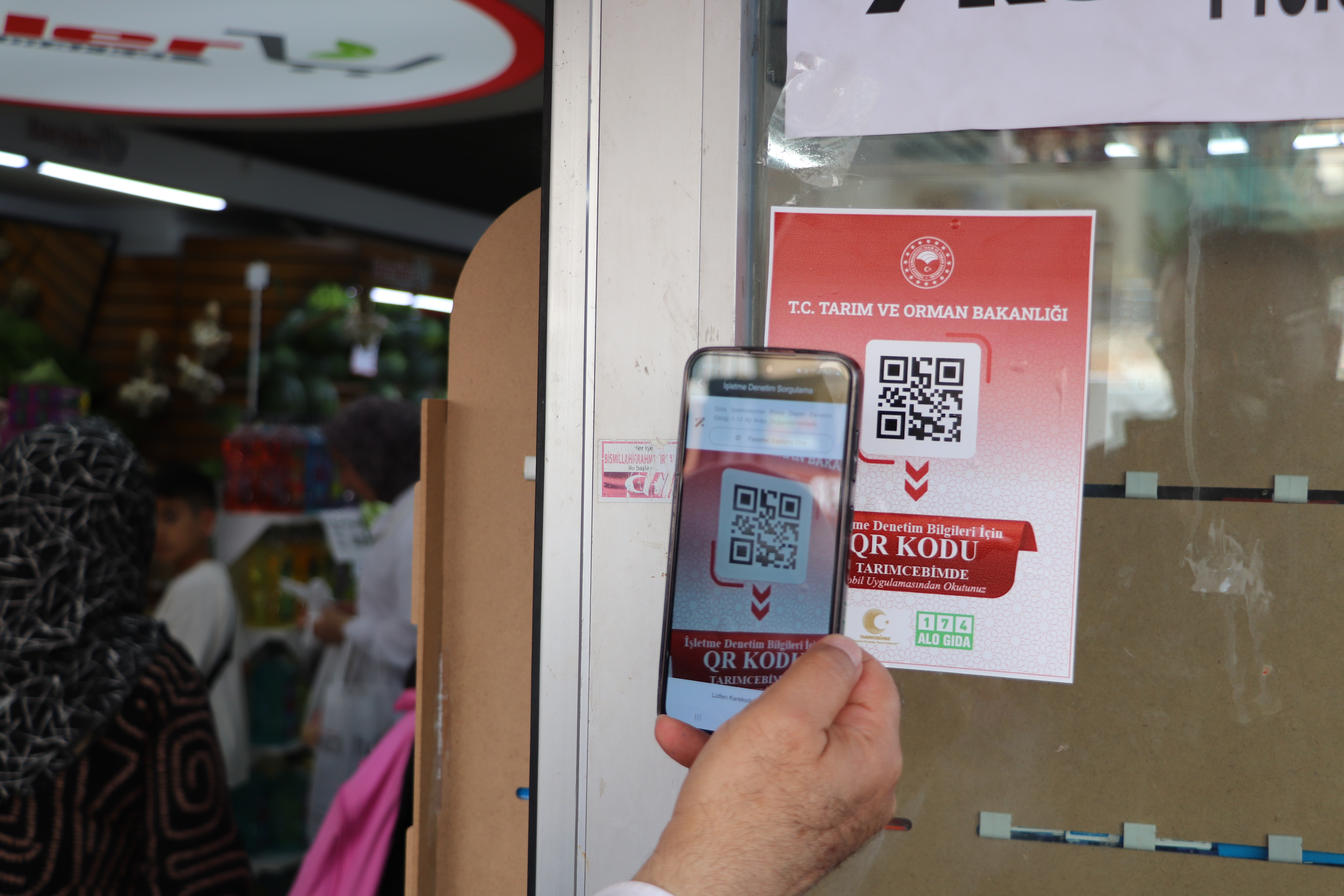 GIDA İŞLETMELERİNDE KAREKOD UYGULAMASI GIDA İŞLETMELERİNDE KAREKOD UYGULAMASI