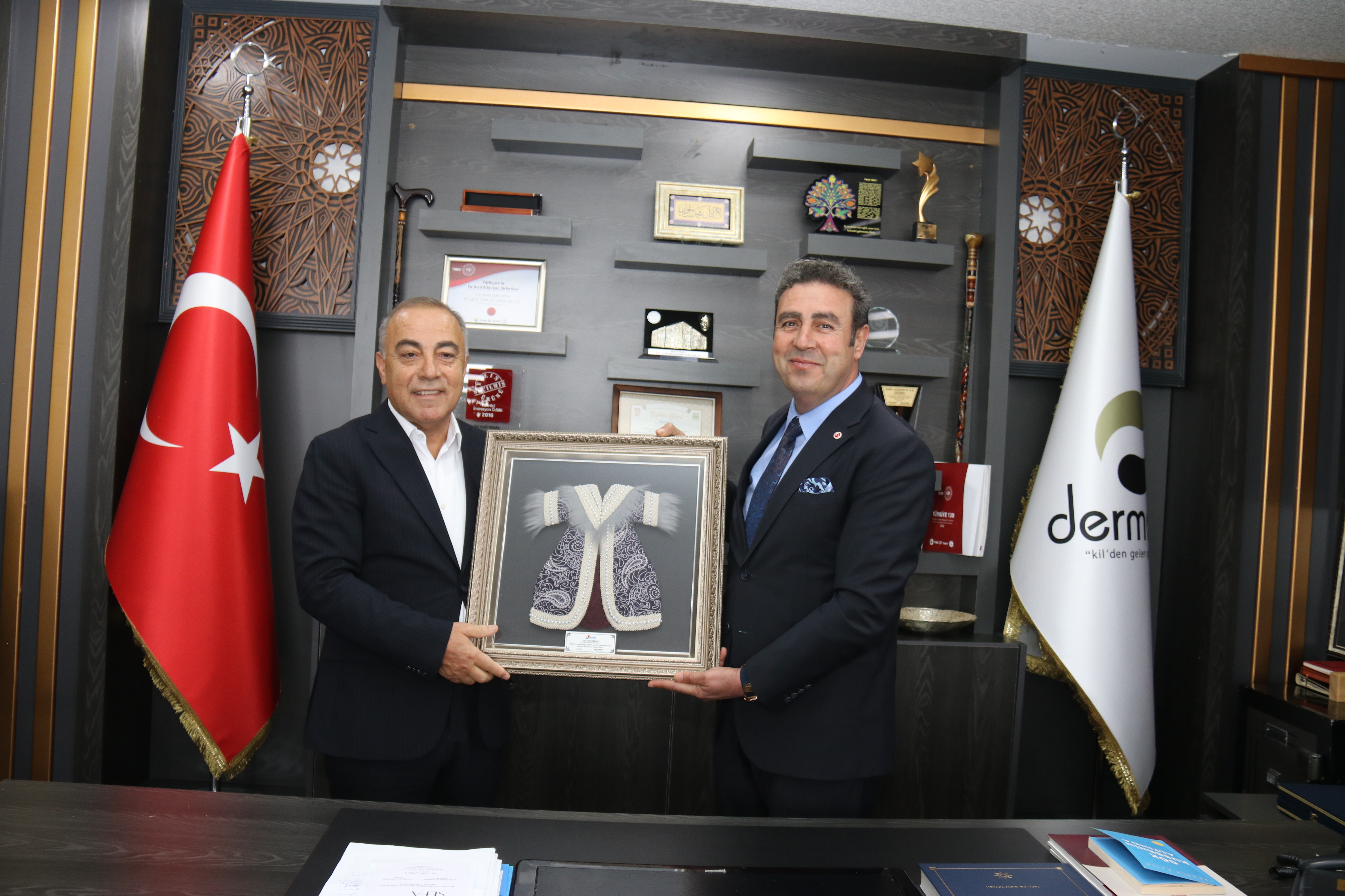 EZEL KOZMETİK SİVASIN GURURUDUR EZEL KOZMETİK SİVASIN GURURUDUR