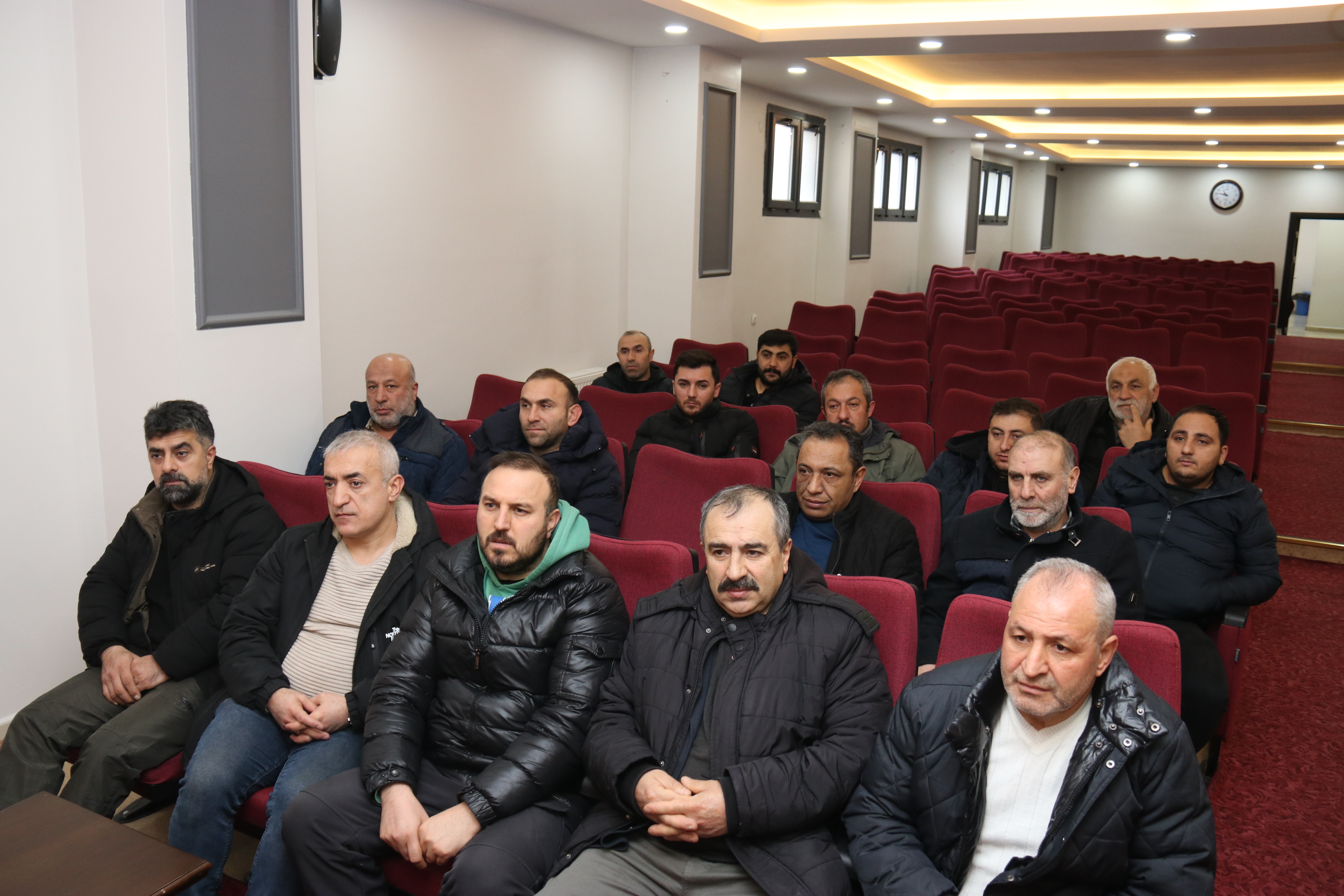 HALI YIKAMACI ESNAFLARI İSTİŞAREDE BULUNDU