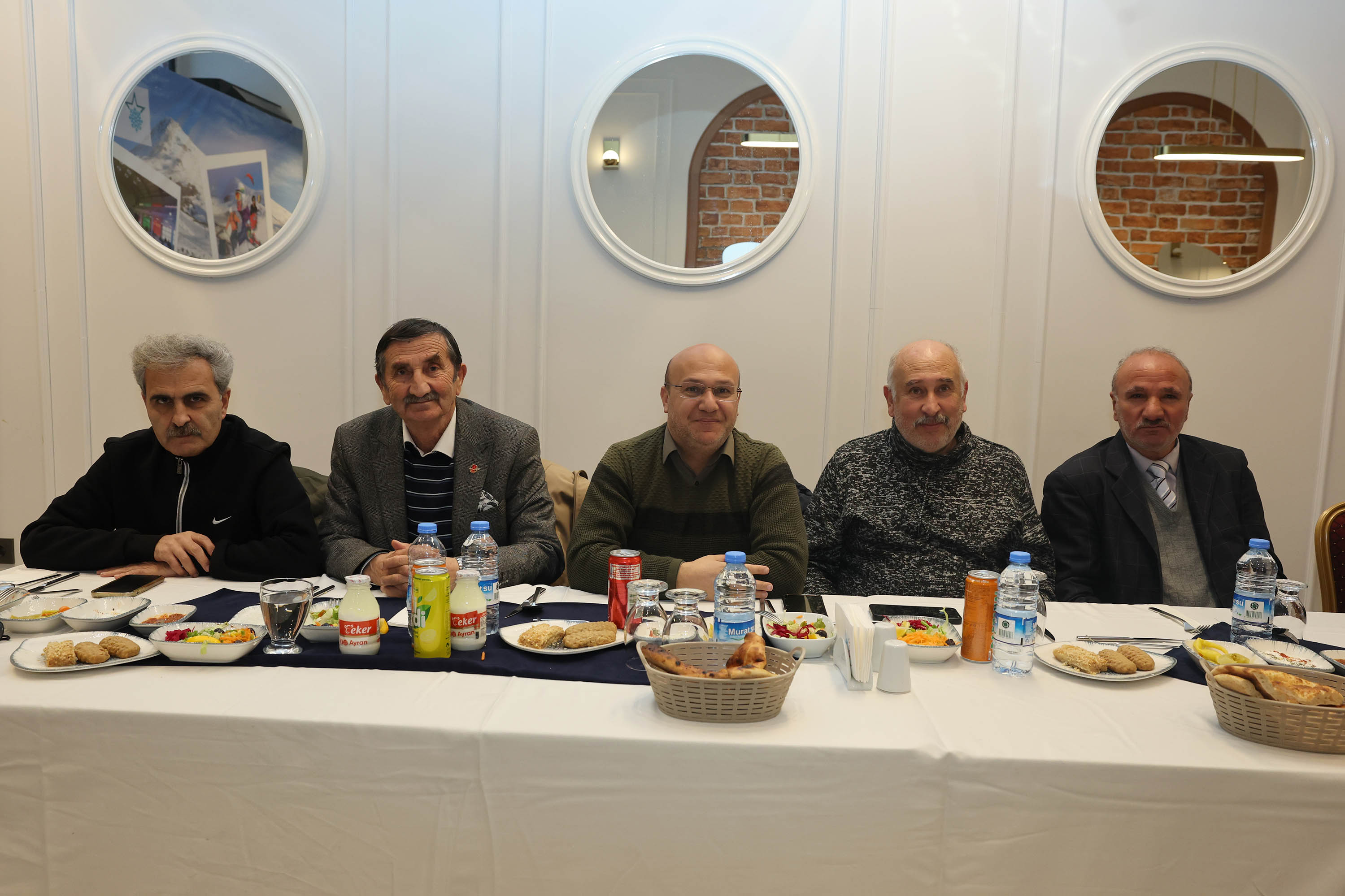 Vali Yılmaz Şimşek, Gazeteciler Günü'nü Yıldız Dağı'nda Kutladı