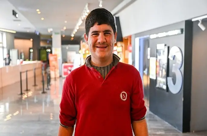 Bornova'da sinema salonu kahkahalarla doldu