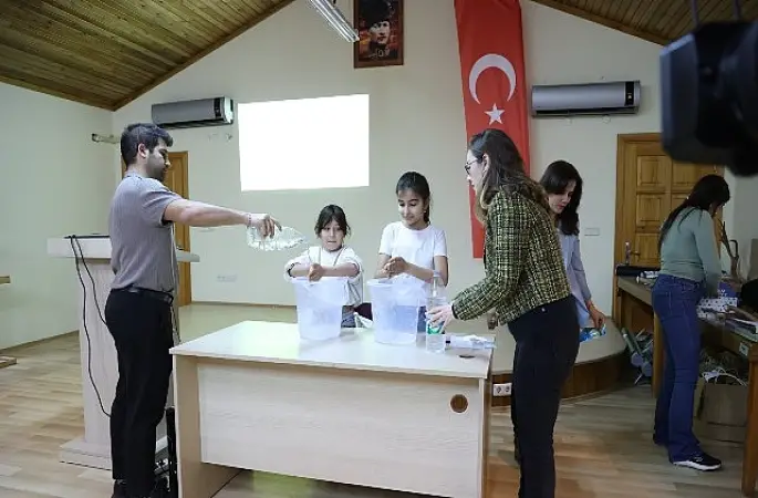 Büyükşehir Belediyesi çocuklara suyun önemini anlatıyor