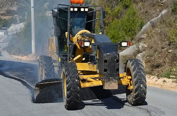 Büyükşehir'den Alanya'da yol yapım çalışması