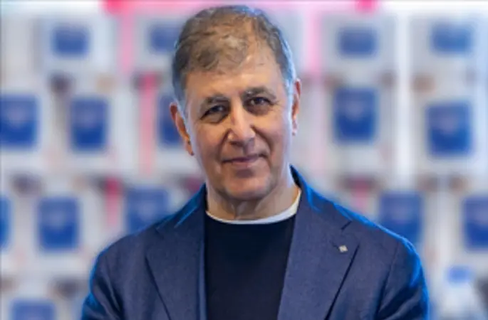 İzmir'de emeklilere 30 milyon lirayı aşan destek