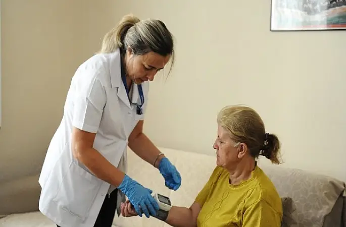 Karşıyaka Belediyesi'nden sağlıkta güçlü destek