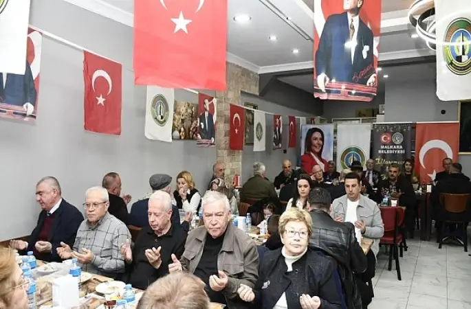 Malkara'da Geçmiş Dönem Belediye Başkanları ve Meclis Üyeleri İftarda Buluştu