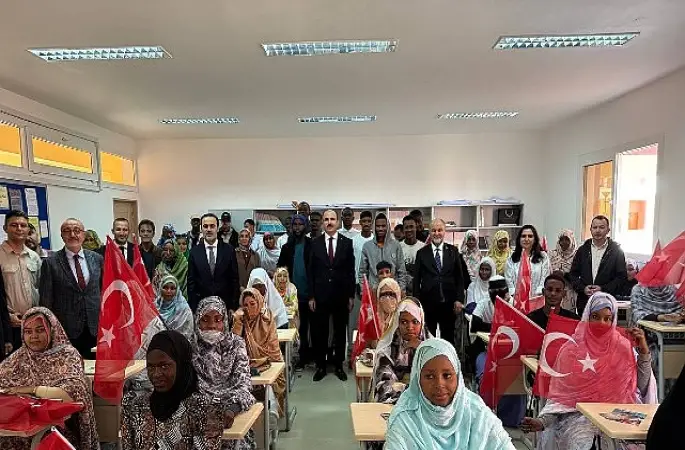 Moritanya'da Türkoloji Okuyan Afrikalı Öğrenciler UCLG Başkanı Altay'ı Coşkuyla Karşıladı